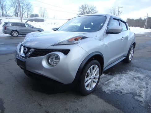 Used 2017 Nissan Juke S image 1