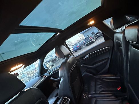 Used 2015 Audi SQ5 Premium Plus w/ Technology Package image 46