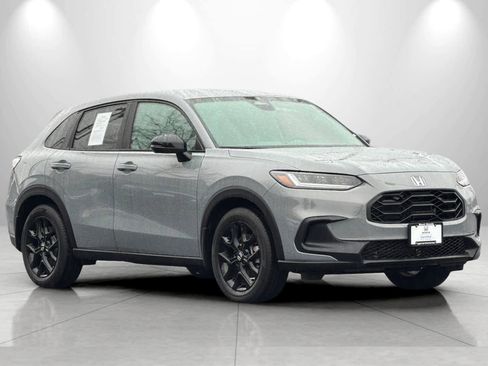 Certified 2025 Honda HR-V Sport image 9