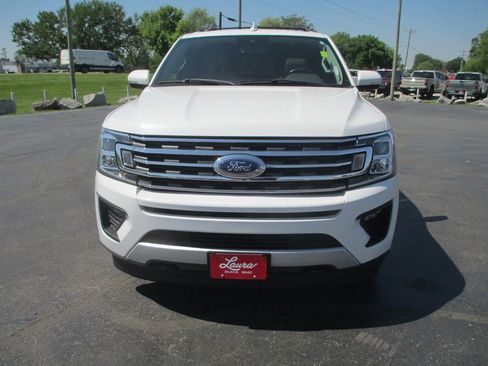 Used 2020 Ford Expedition Max XLT w/ Equipment Group 202A AWD/4WD image 11