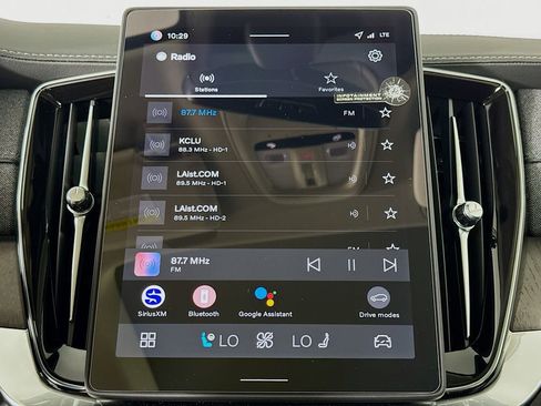 New 2026 Volvo XC90 B6 Ultra w/ Protection Package image 15