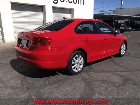 Used 2012 Volkswagen Jetta SE FWD image 8