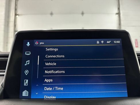 Used 2023 Chevrolet Suburban RST w/ Sport Performance Package AWD/4WD image 32