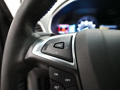 Used 2017 Ford Edge SEL w/ Equipment Group 201A AWD/4WD image 18