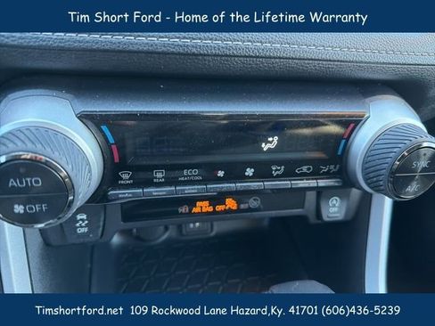 Used 2025 Toyota RAV4 XLE w/ Convenience Package image 14