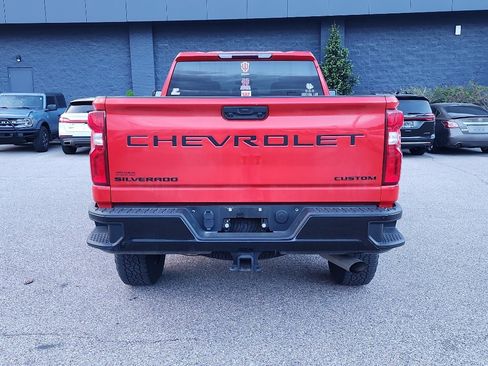 Used 2020 Chevrolet Silverado 2500 Custom w/ Custom Convenience Package image 6