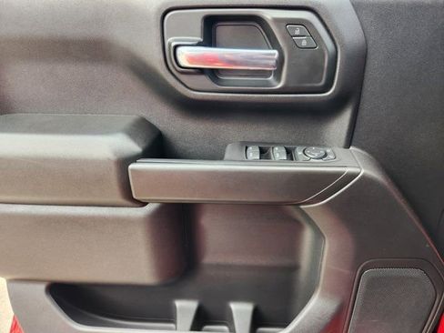 Used 2023 Chevrolet Silverado 1500 Custom image 25