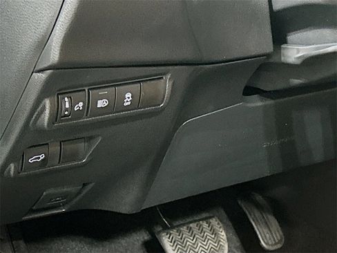 New 2026 Toyota Corolla Cross XLE image 8