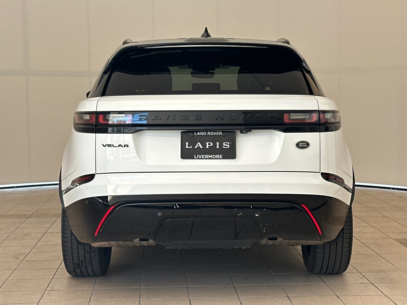 Used 2019 Land Rover Range Rover Velar S AWD/4WD image 5