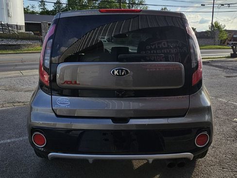 Used 2018 Kia Soul ! w/ Tech Package FWD image 6