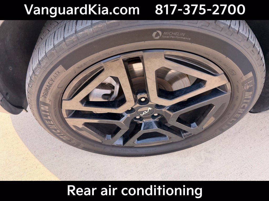 Certified 2023 Kia Telluride SX Prestige X-Line AWD/4WD image 7