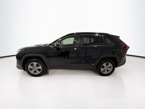 Certified 2025 Toyota RAV4 LE AWD/4WD image 4