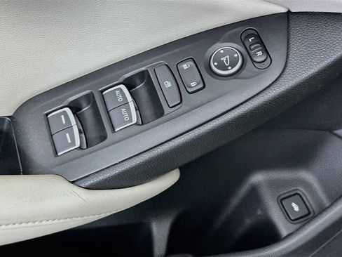 Used 2018 Honda Accord LX image 17