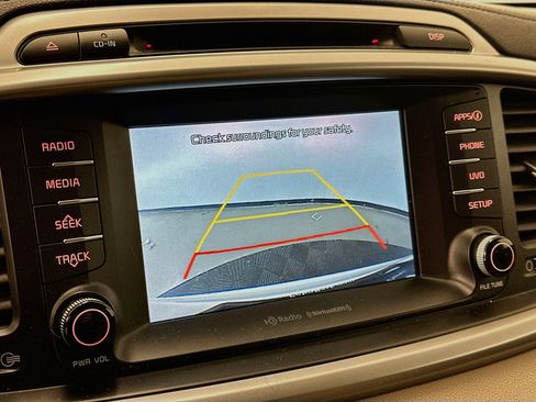Used 2017 Kia Sorento AWD w/ LX Convenience Package image 22