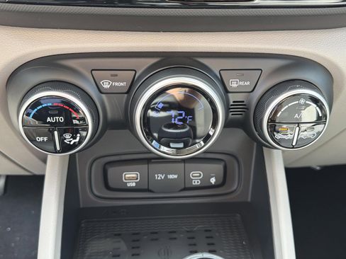 New 2026 Hyundai Venue SEL FWD image 45