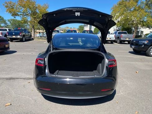 Used 2021 Tesla Model 3 Standard Range Plus image 9