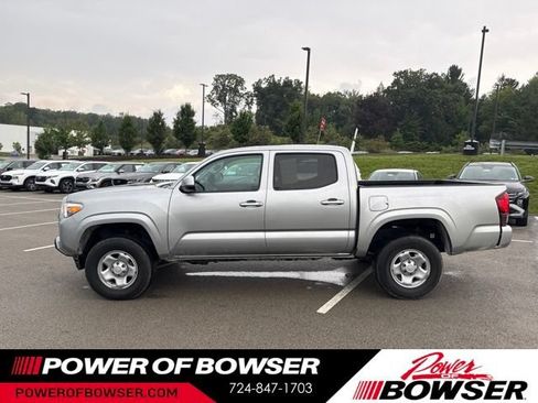 Used 2023 Toyota Tacoma SR AWD/4WD image 4