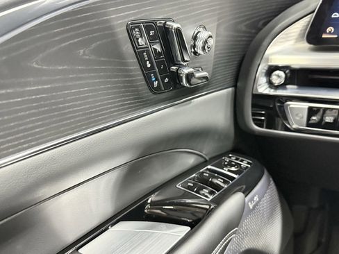 Used 2024 Cadillac Lyriq Sport image 18