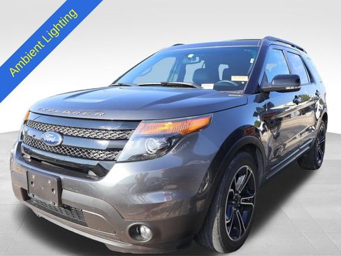 Used 2015 Ford Explorer Sport w/ Equipment Group 401A AWD/4WD image 11