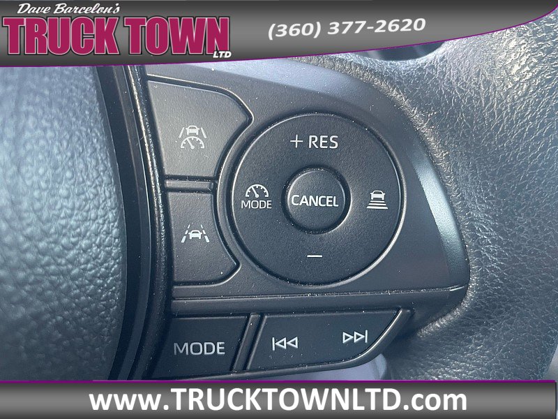 Used 2025 Toyota Corolla LE FWD image 22