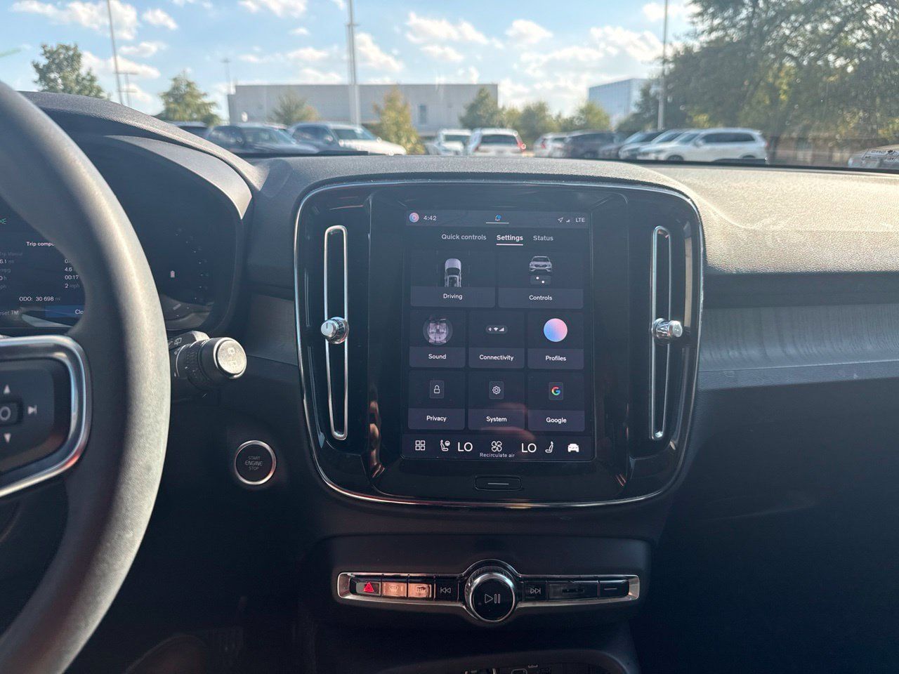 Used 2023 Volvo XC40 B5 Plus w/ Protection Package Premier AWD/4WD image 25