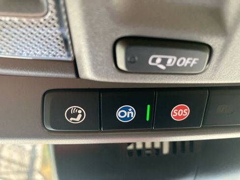 Used 2025 GMC Sierra 1500 SLE AWD/4WD image 22