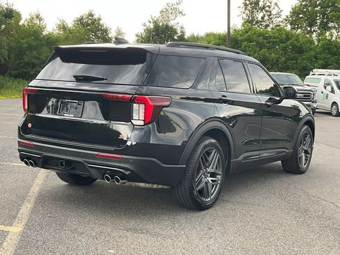 Certified 2025 Ford Explorer ST w/ Sun And Sound Package AWD/4WD image 30