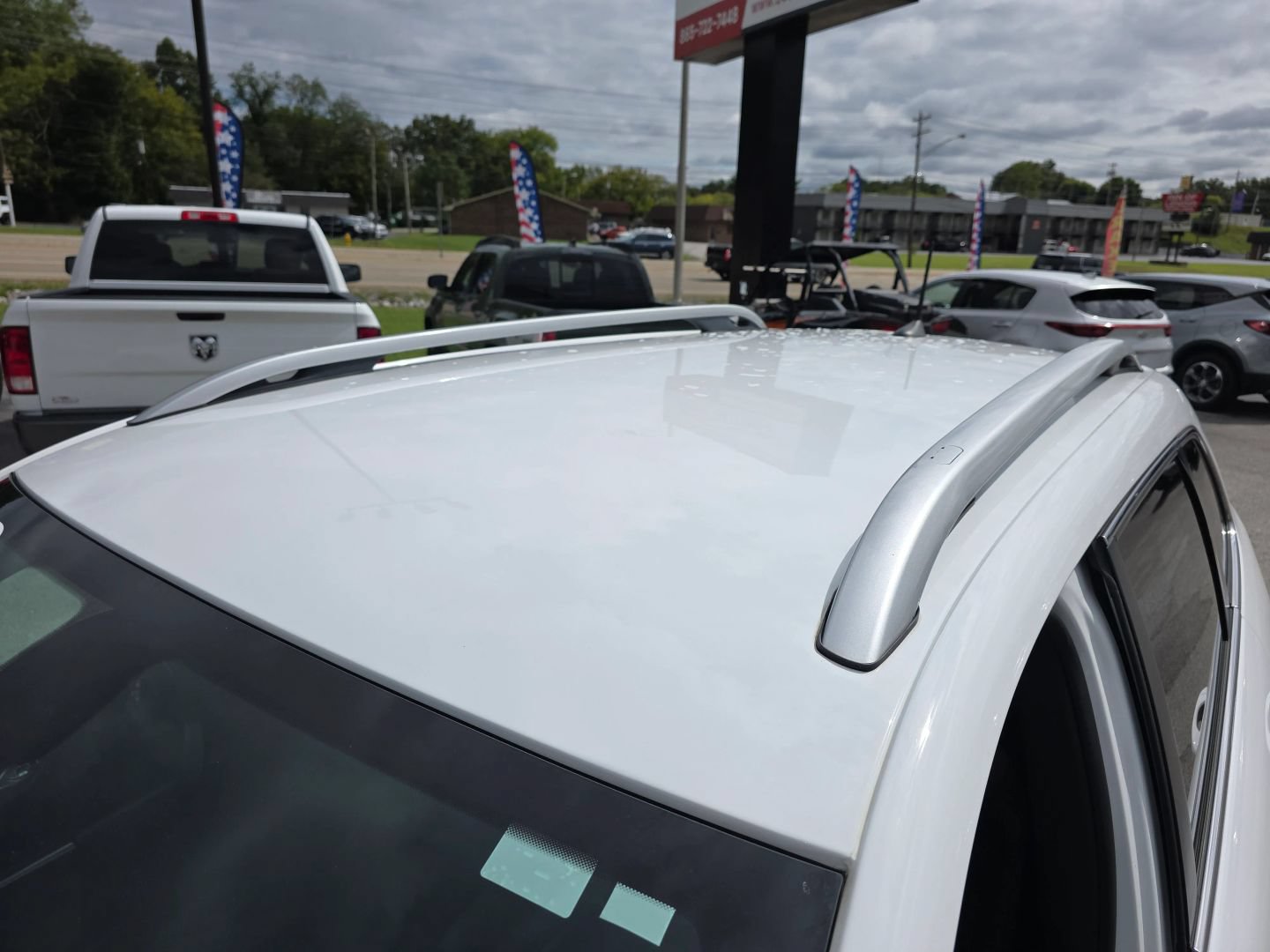 Used 2019 Jeep Cherokee Latitude w/ Popular Appearance Group FWD image 37