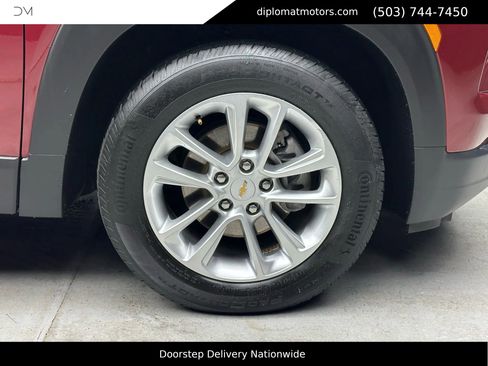 Used 2024 Chevrolet TrailBlazer LS w/ LS Convenience Package image 39