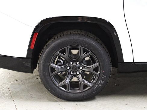 New 2026 Jeep Grand Wagoneer L Limited AWD/4WD image 50