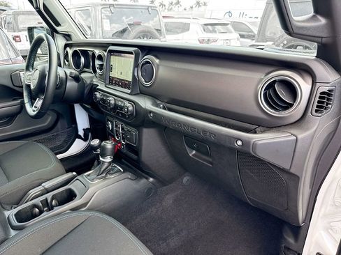 Used 2023 Jeep Wrangler Unlimited Rubicon 4xe w/ Cold Weather Group image 34