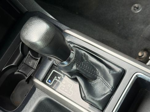 Used 2019 Toyota Tacoma SR5 image 27