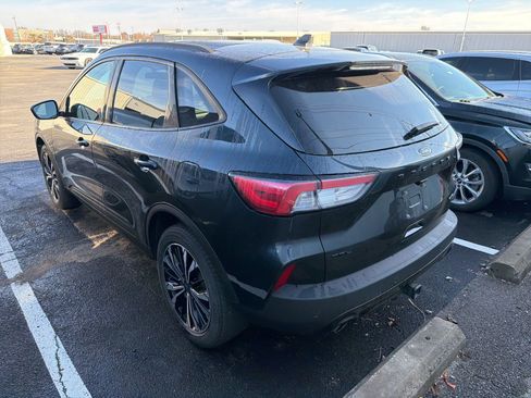 Used 2022 Ford Escape SEL w/ SEL Stealth AWD Package image 8