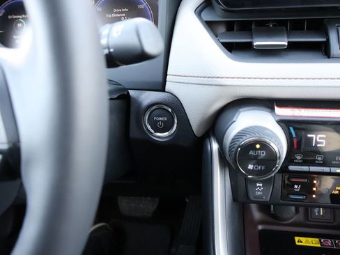 Used 2025 Toyota RAV4 Limited w/ Advanced Technology Package image 26