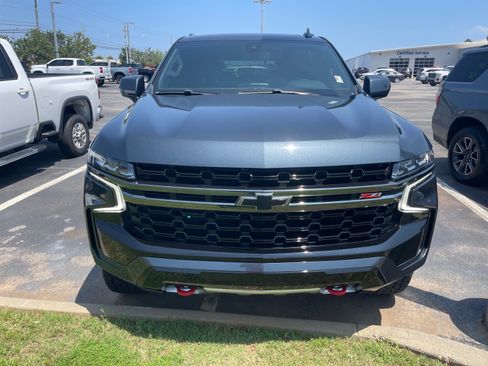 Used 2021 Chevrolet Tahoe Z71 AWD/4WD image 2
