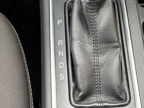 Used 2017 Ford Escape SE w/ Equipment Group 201A image 14