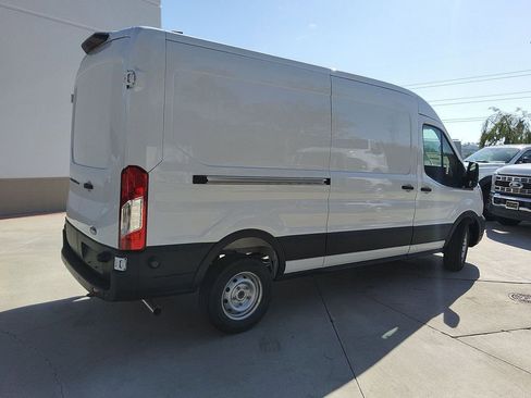 New 2026 Ford Transit 250 148 Medium Roof w/ Load Area Protection Package image 17
