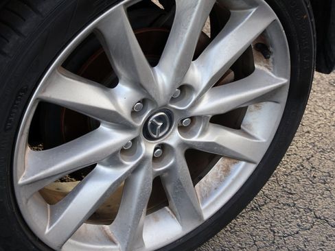 Used 2017 MAZDA MAZDA3 Grand Touring image 24