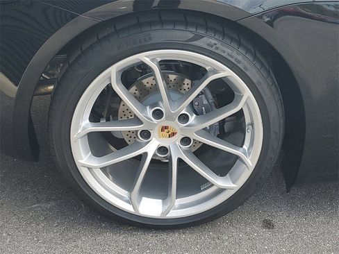 Used 2024 Porsche 718 Cayman image 13