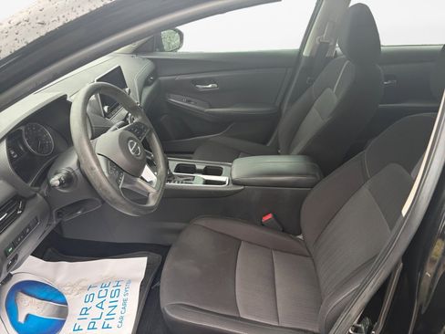 Used 2023 Nissan Sentra SV FWD image 11