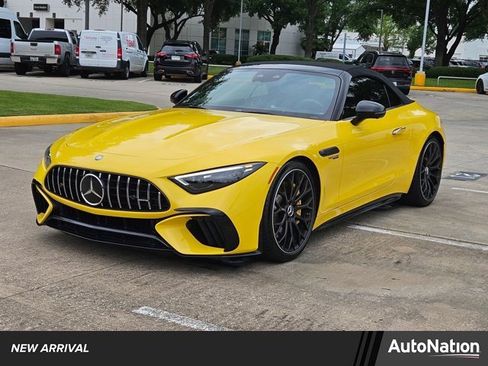 Used 2023 Mercedes-Benz SL 63 AMG 4MATIC w/ Driver Assistance Package image 1