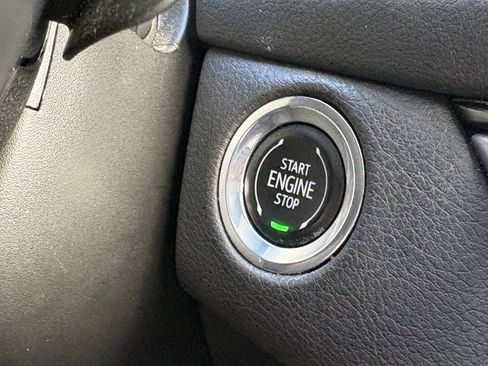 Certified 2024 Cadillac XT4 Premium Luxury image 27