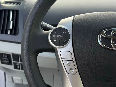 Used 2012 Toyota Prius Two image 51