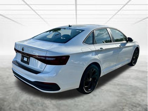 New 2026 Volkswagen Jetta SE FWD image 6