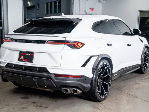 Used 2024 Lamborghini Urus Performante image 6