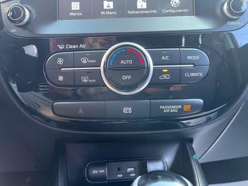 Used 2018 Kia Soul + FWD image 30