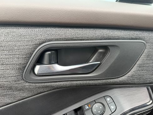 Used 2021 Nissan Rogue SV FWD image 14