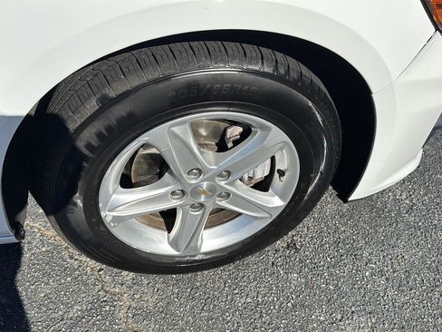 Certified 2024 Chevrolet Malibu LT image 35