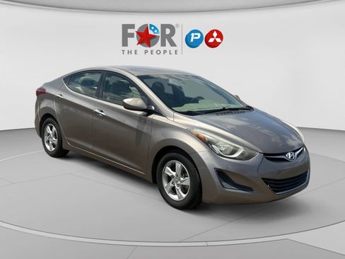 Used 2015 Hyundai Elantra SE FWD image 7