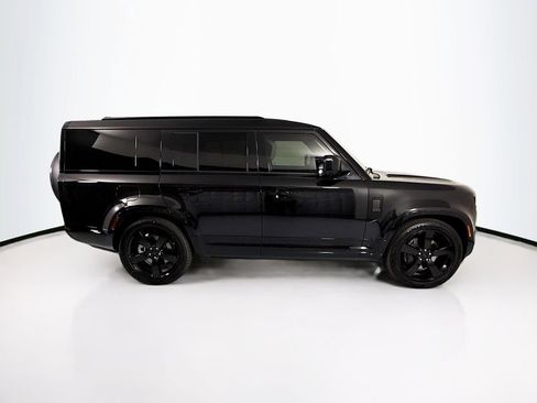 New 2026 Land Rover Defender 130 X-Dynamic SE AWD/4WD image 4